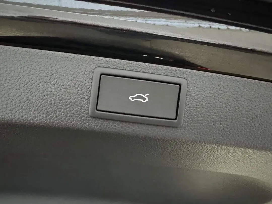 Skoda Karoq - Thumbnail 26