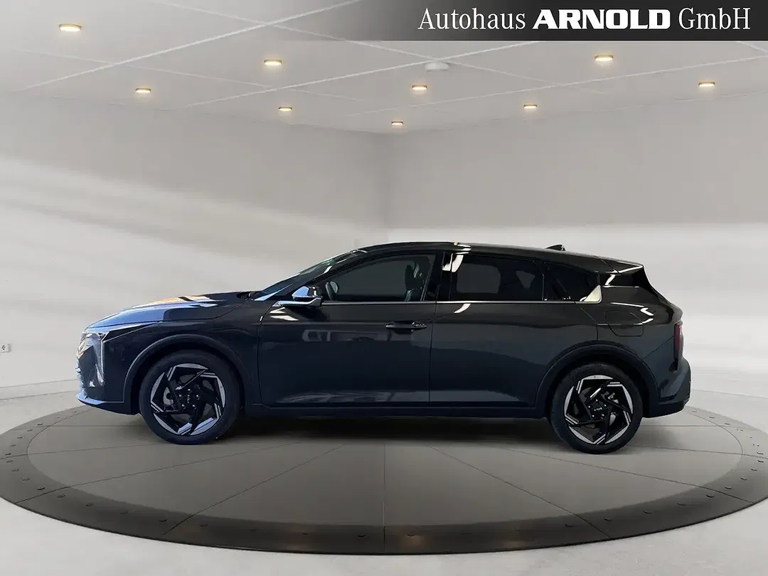 Kia K4 - Thumbnail 2