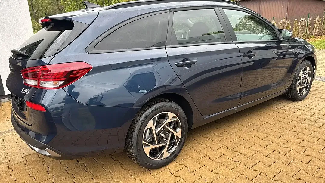 Hyundai i30 - Thumbnail 4