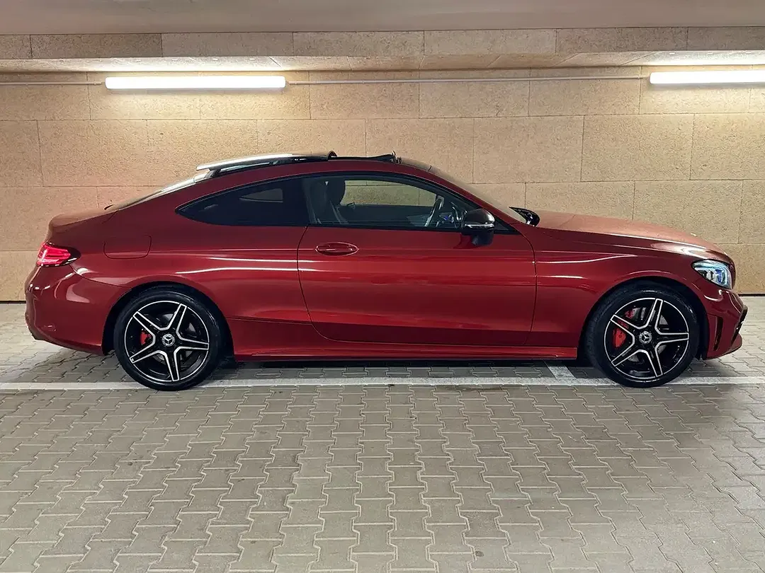 Mercedes-Benz C 300 - Thumbnail 11