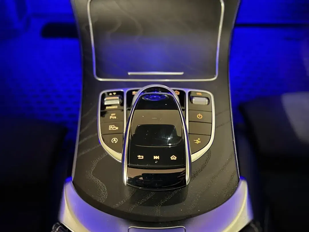 Mercedes-Benz C 300 - Thumbnail 20