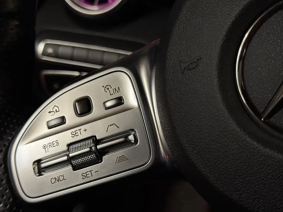 Mercedes-Benz C 300 - Thumbnail 22