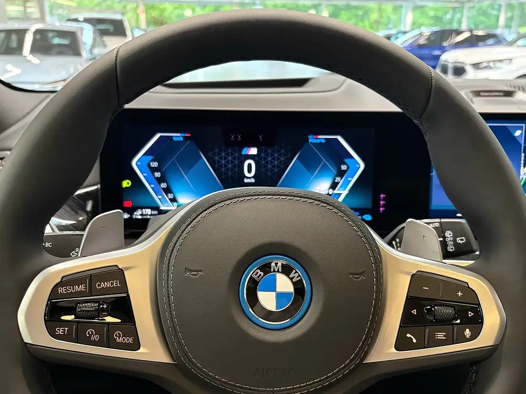 BMW X5 - Thumbnail 6