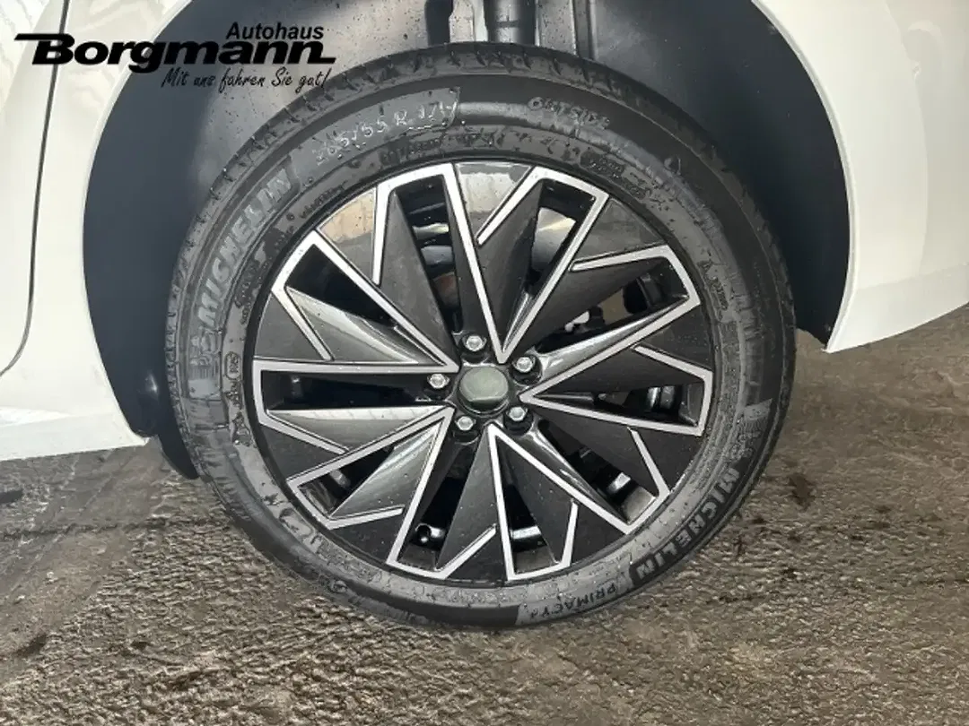Skoda Kamiq - Thumbnail 8