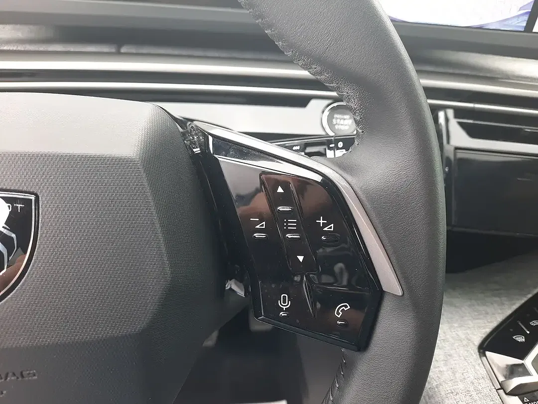 Peugeot 5008 - Thumbnail 16