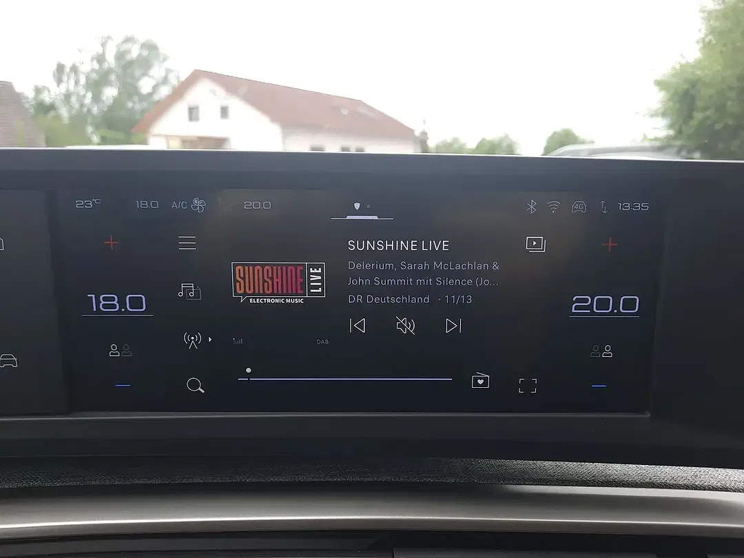Peugeot 5008 - Thumbnail 19