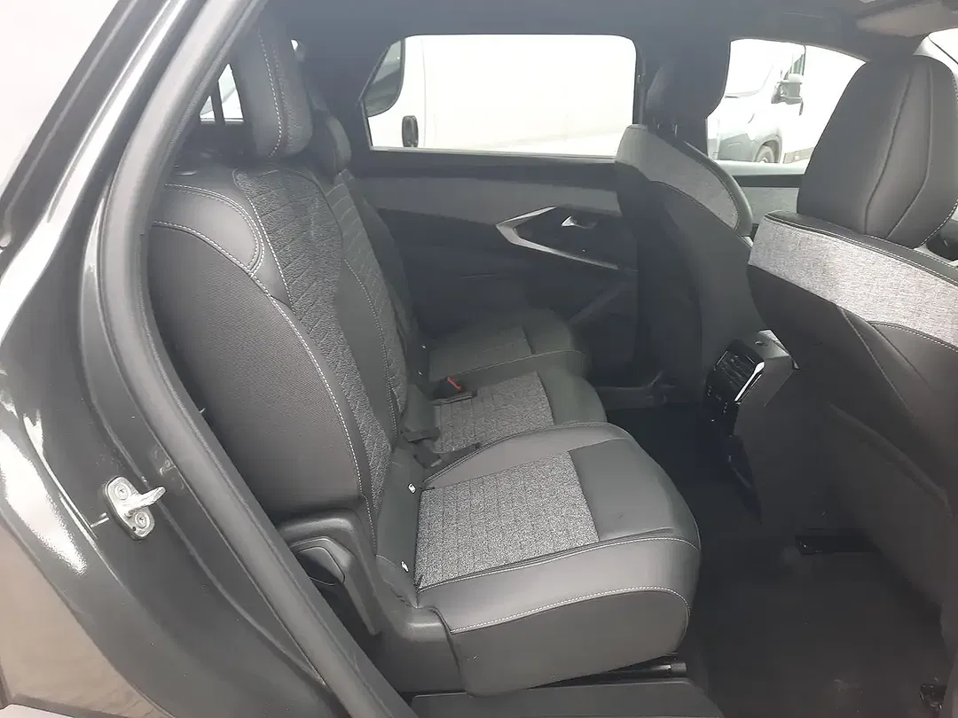 Peugeot 5008 - Thumbnail 27