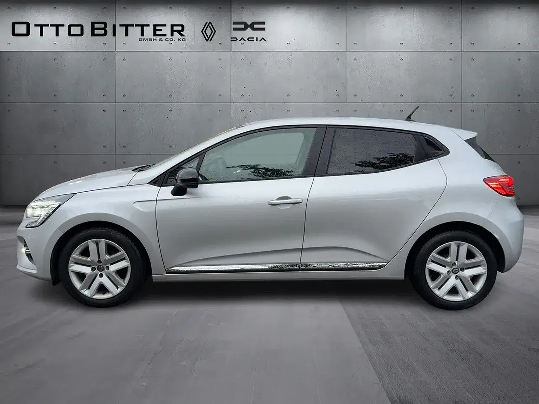 Renault Clio - Thumbnail 2