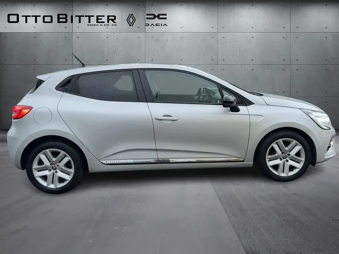 Renault Clio - Thumbnail 5