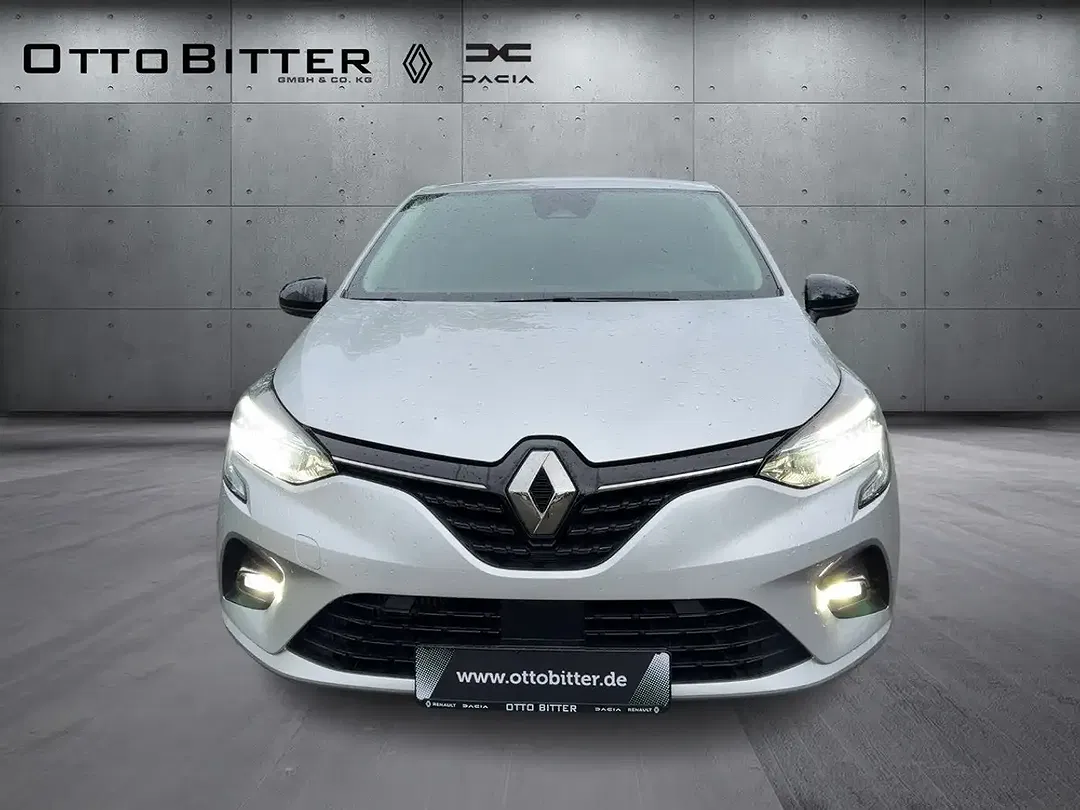 Renault Clio - Thumbnail 6