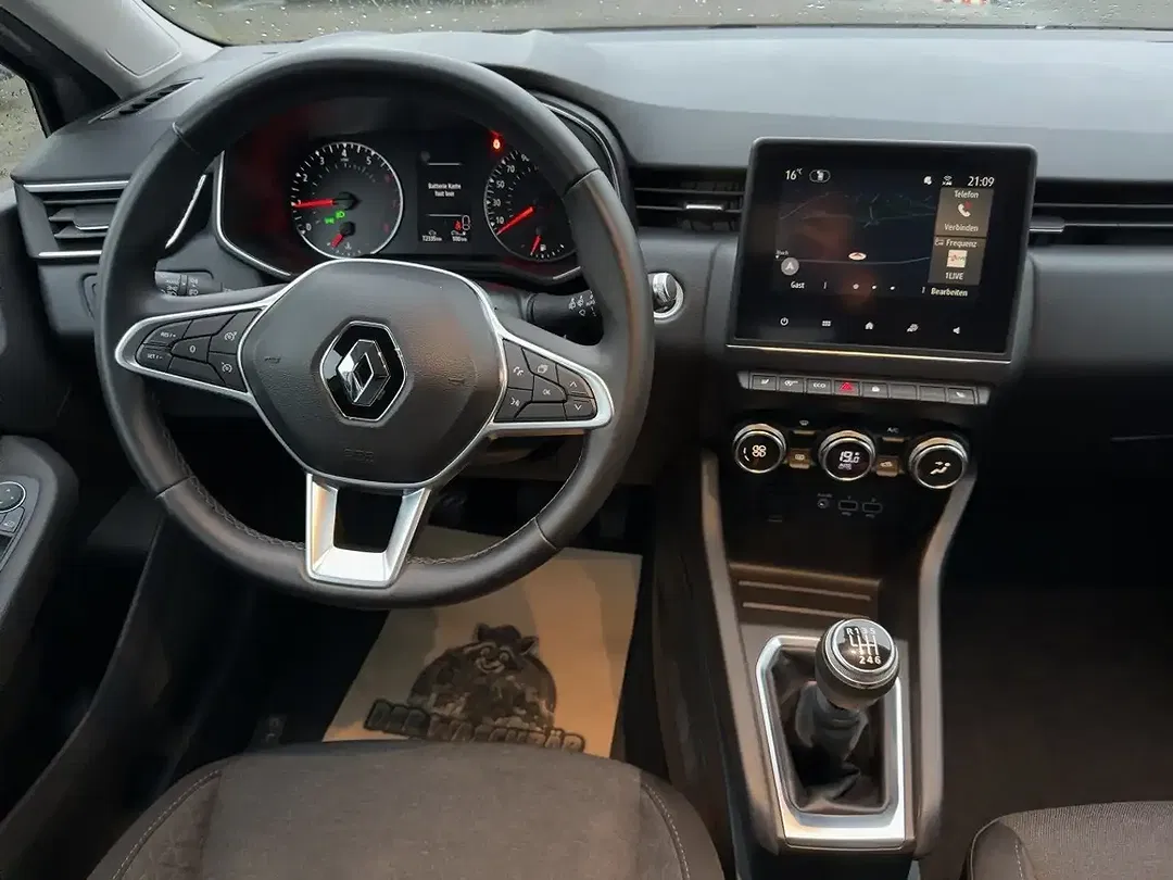 Renault Clio - Thumbnail 8
