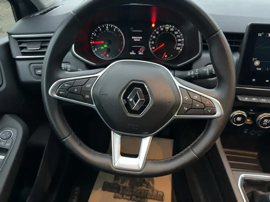 Renault Clio - Thumbnail 9