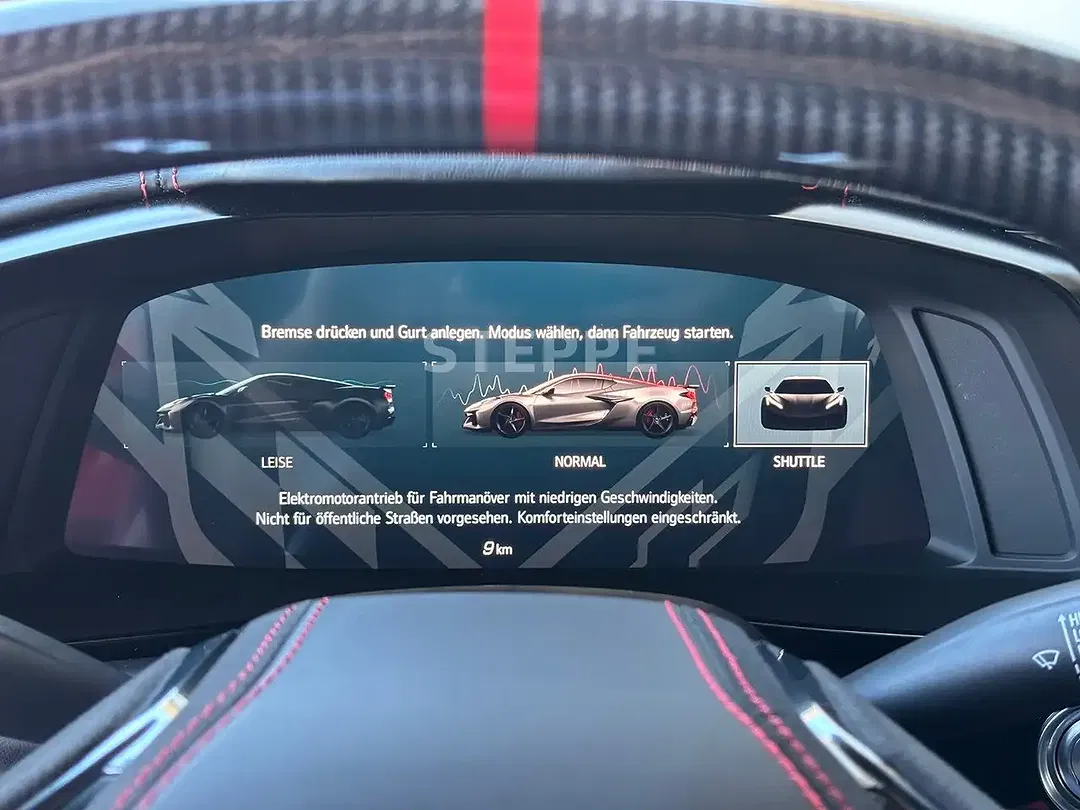 Corvette C8 - Thumbnail 10