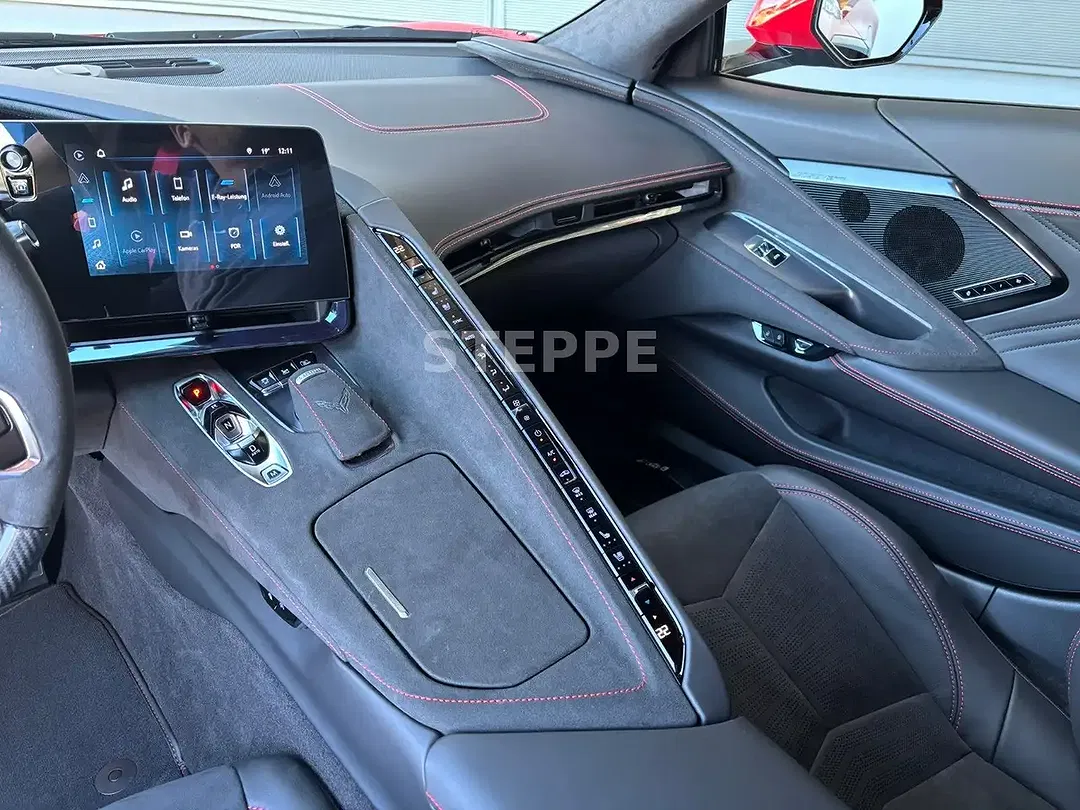 Corvette C8 - Thumbnail 12