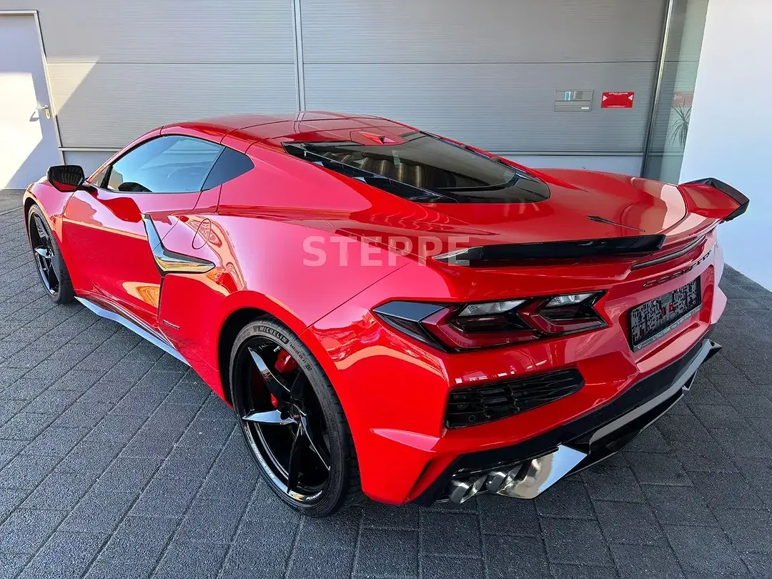 Corvette C8 - Thumbnail 4