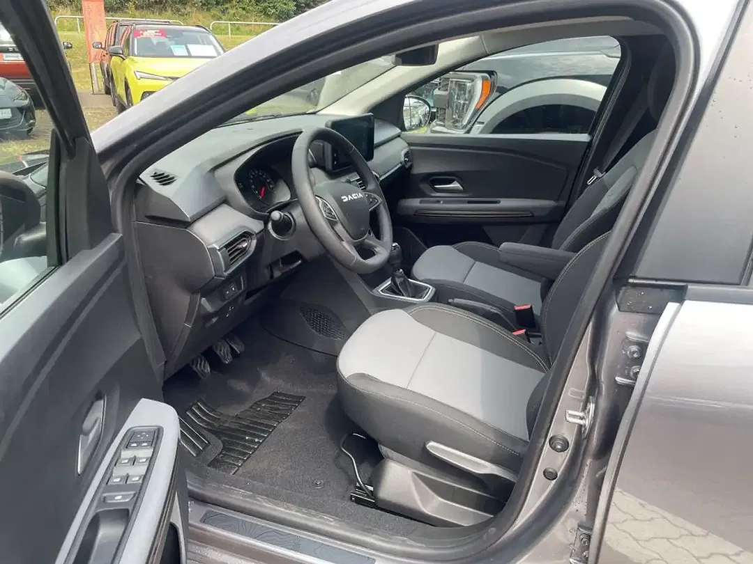 Dacia Sandero - Thumbnail 9