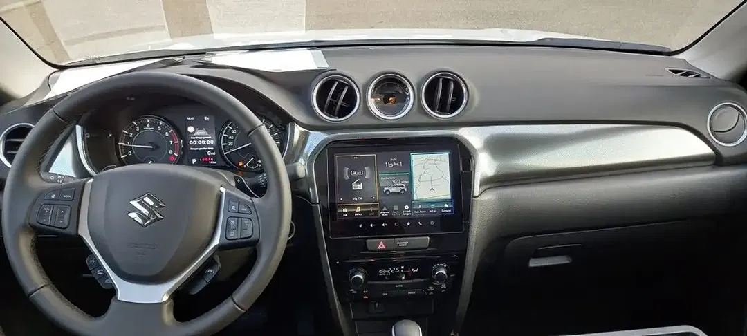 Suzuki Vitara - Thumbnail 14