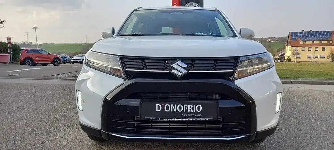 Suzuki Vitara - Thumbnail 2