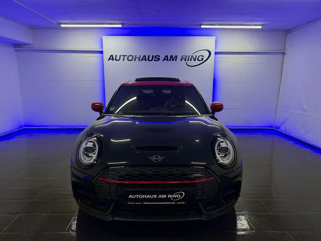 MINI John Cooper Works Clubman - Thumbnail 2