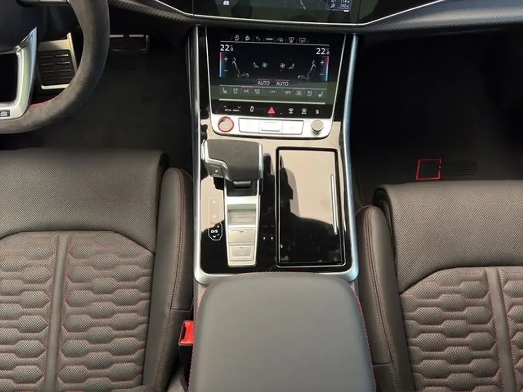 Audi RS Q8 - Thumbnail 15