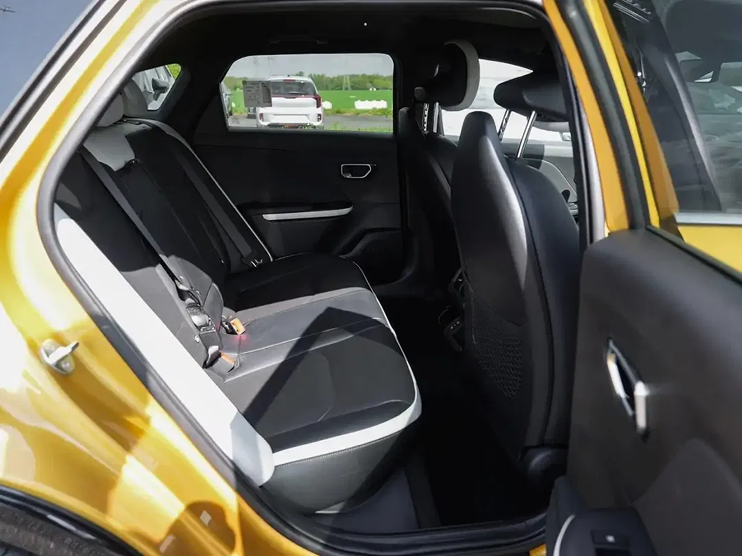 Kia K4 - Thumbnail 11