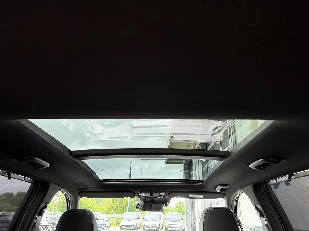 Kia Sorento - Thumbnail 10