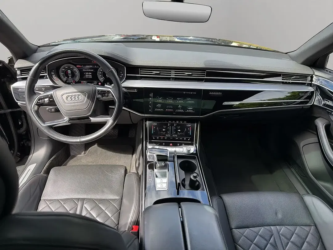 Audi A8 - Thumbnail 13