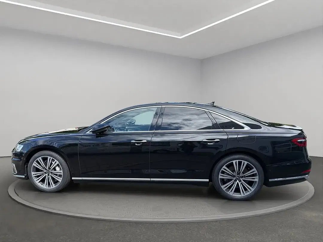 Audi A8 - Thumbnail 4