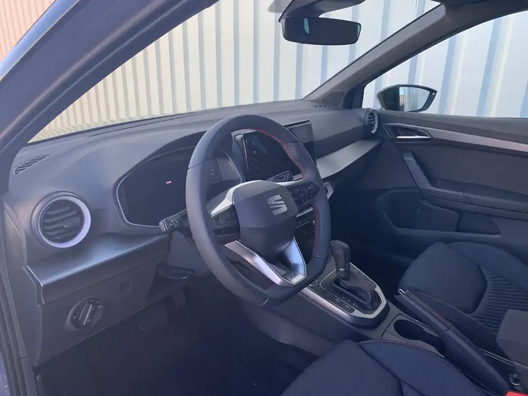SEAT Arona - Thumbnail 10