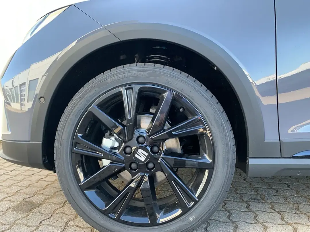 SEAT Arona - Thumbnail 13