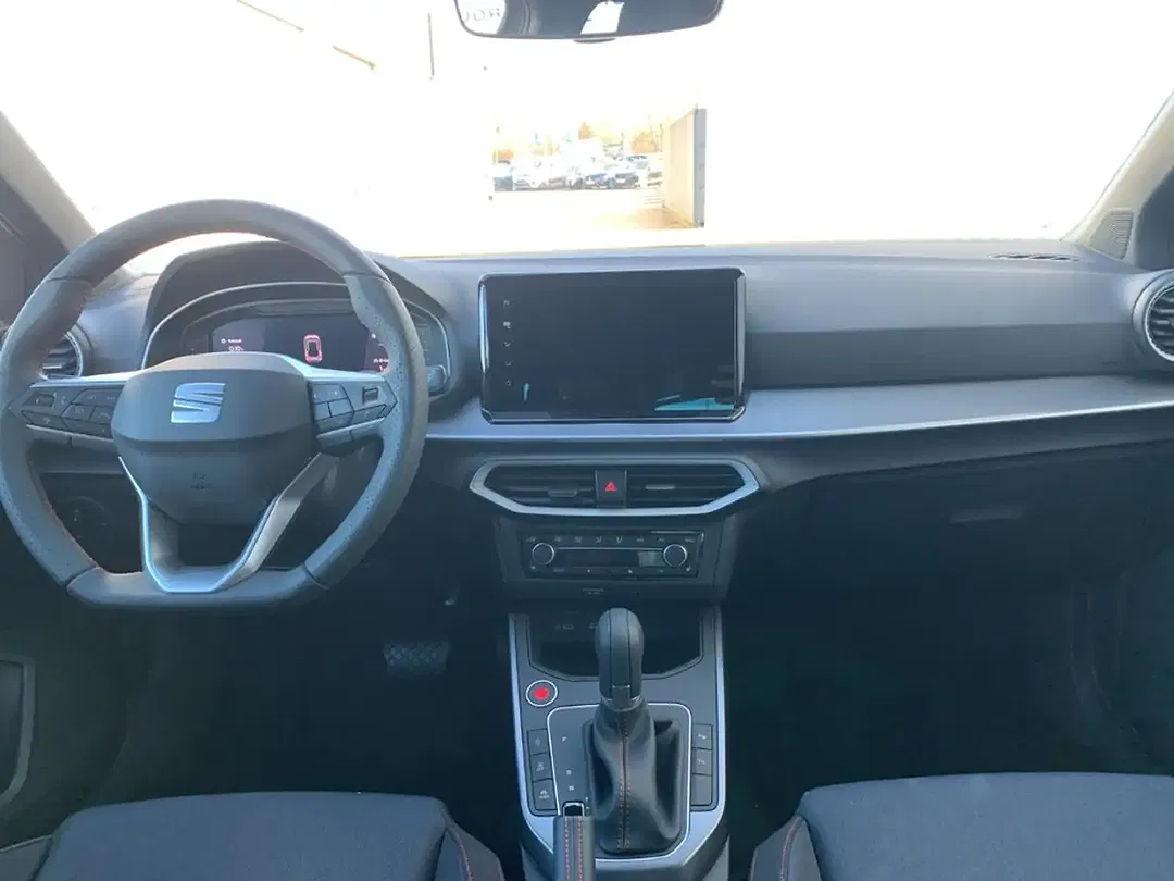 SEAT Arona - Thumbnail 14