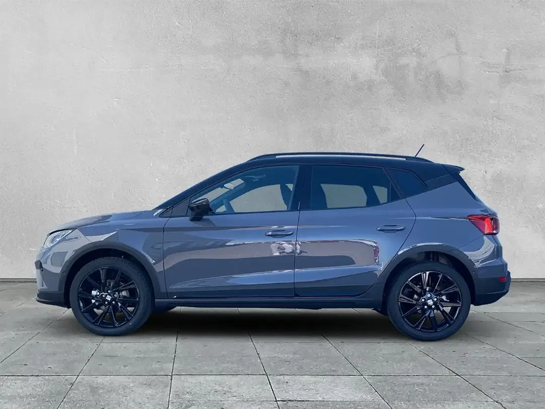 SEAT Arona - Thumbnail 2