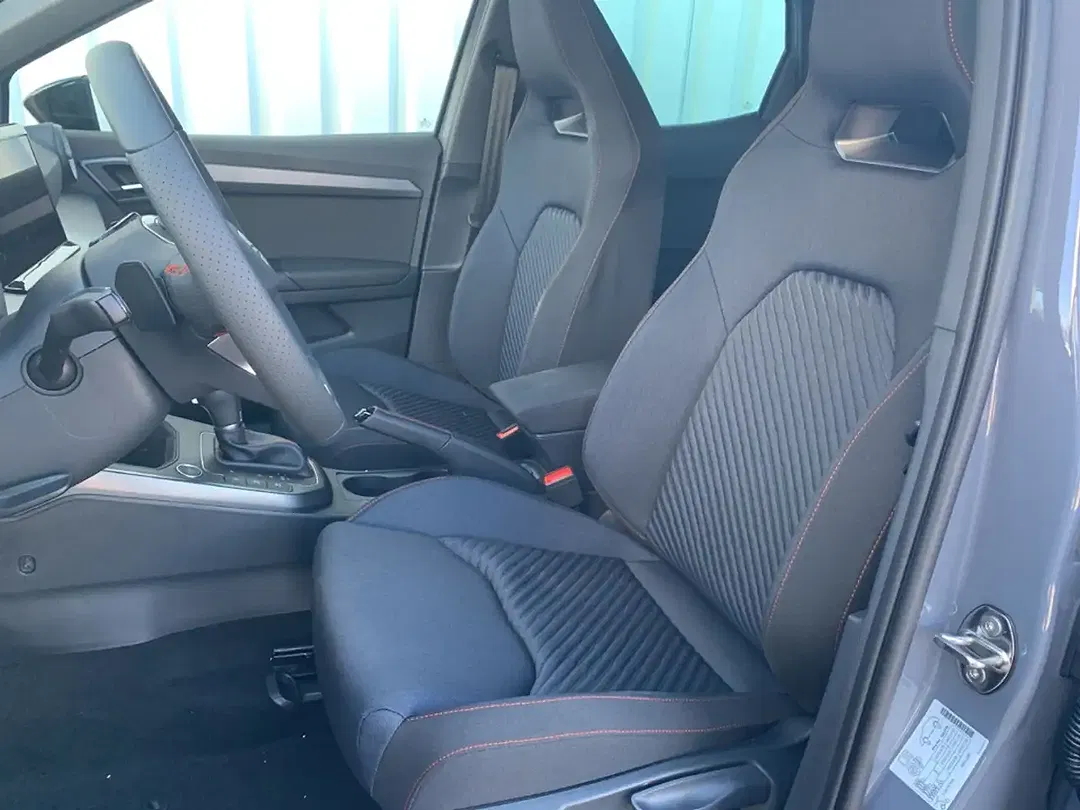 SEAT Arona - Thumbnail 9