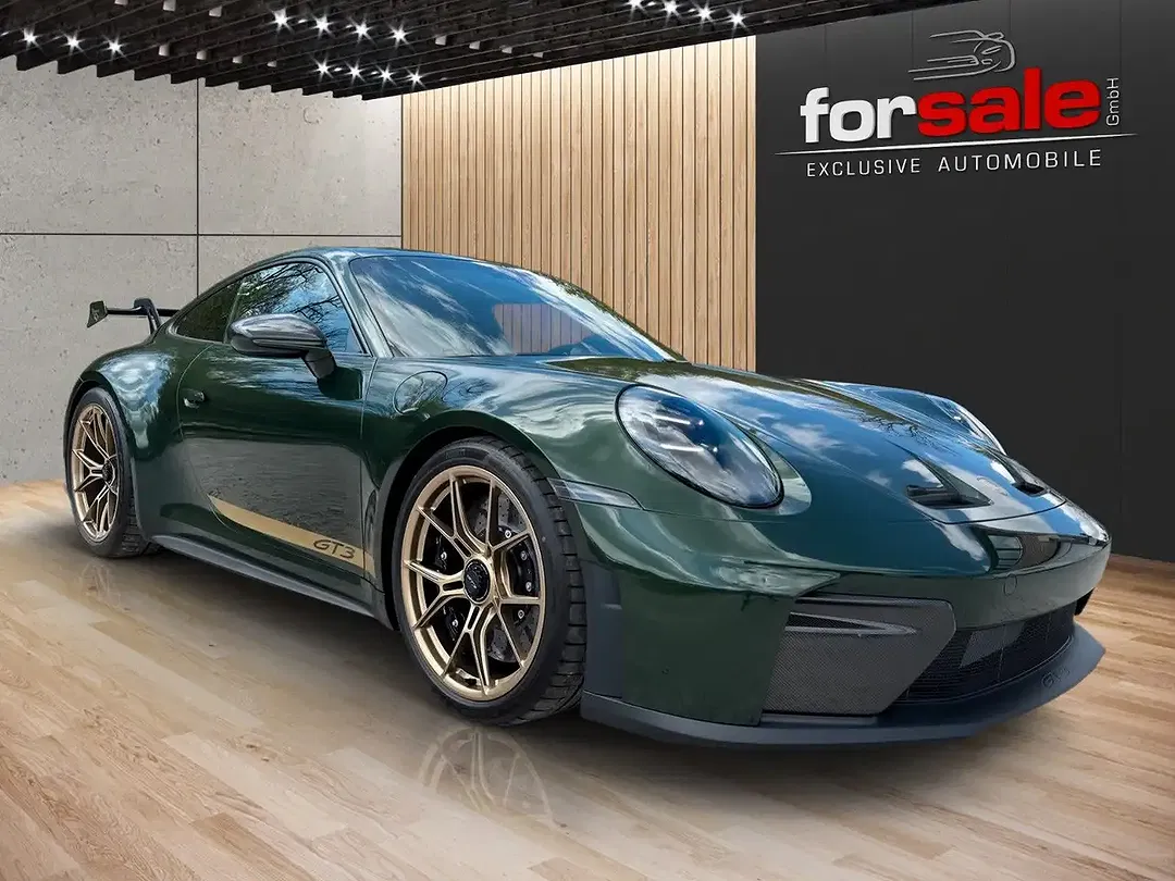 Porsche 992 - Thumbnail 2