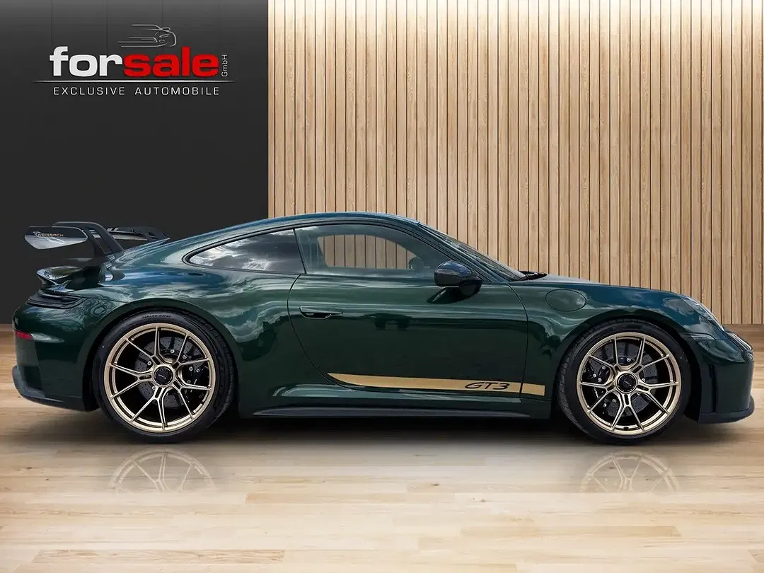 Porsche 992 - Thumbnail 3