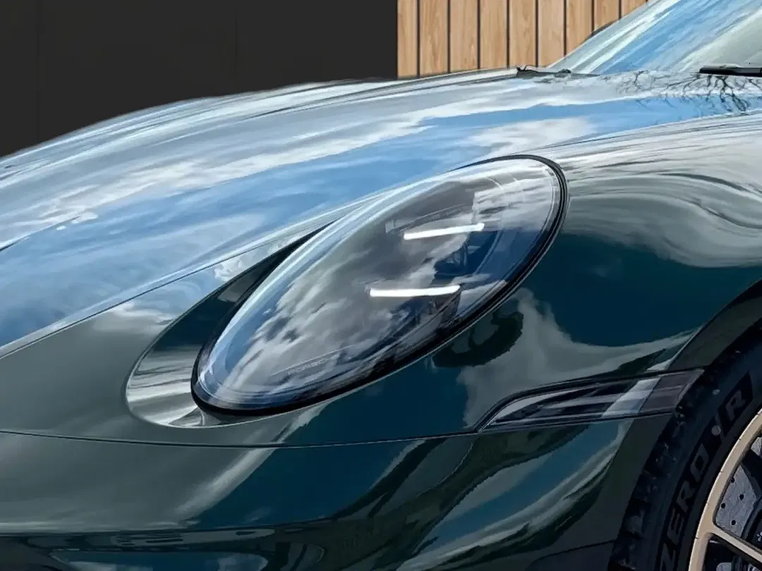 Porsche 992 - Thumbnail 7