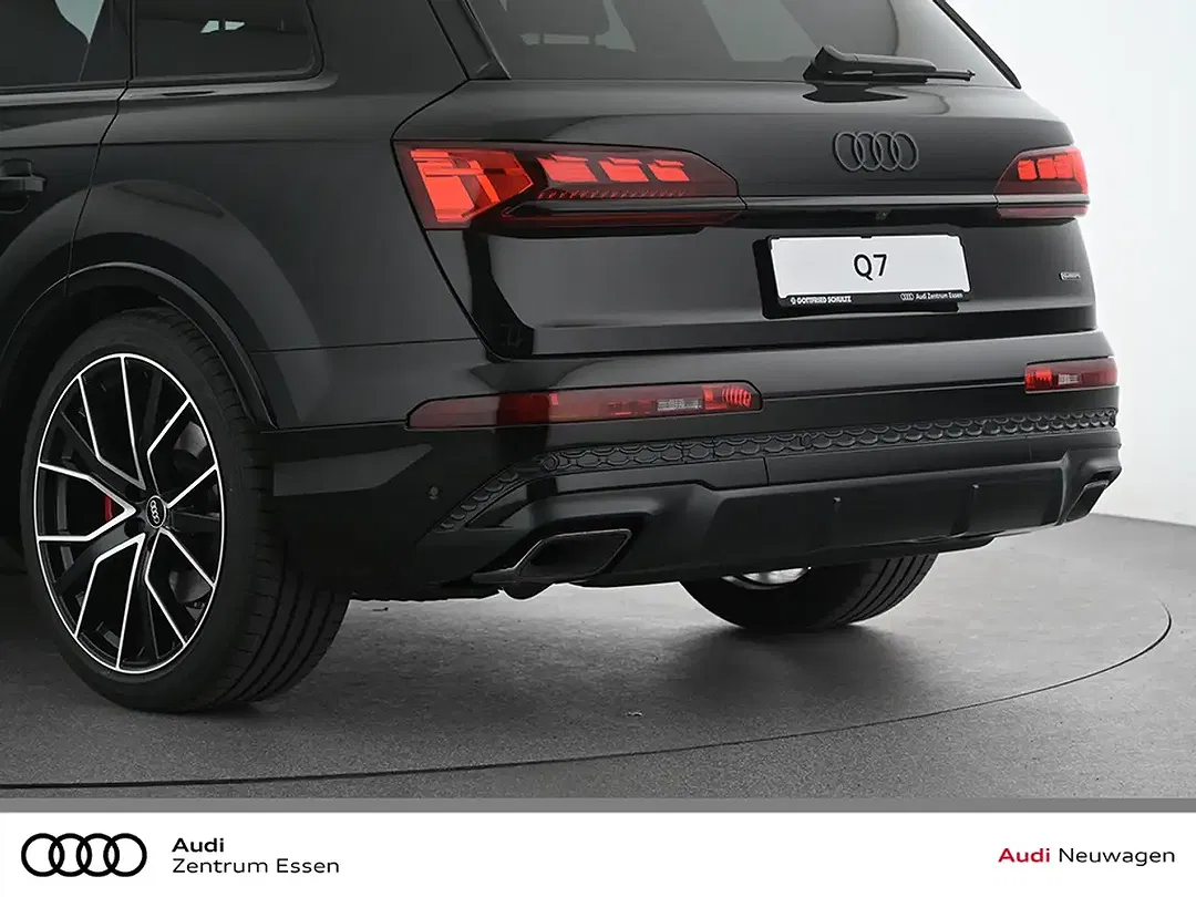 Audi Q7 - Thumbnail 7
