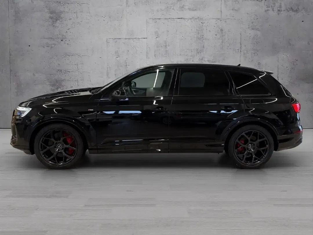 Audi Q7 - Thumbnail 3