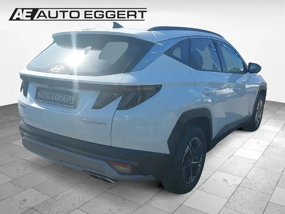 Hyundai TUCSON - Thumbnail 3