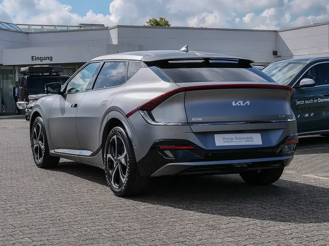 Kia EV6 - Thumbnail 2