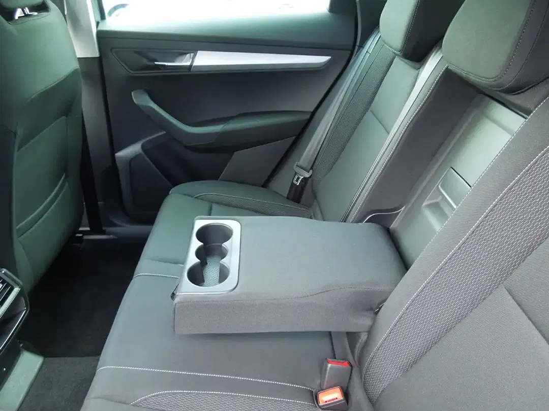Skoda Karoq - Thumbnail 11