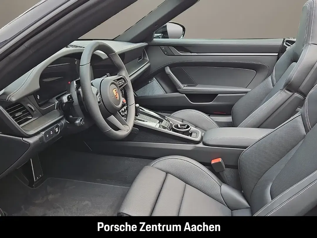 Porsche 992 - Thumbnail 11