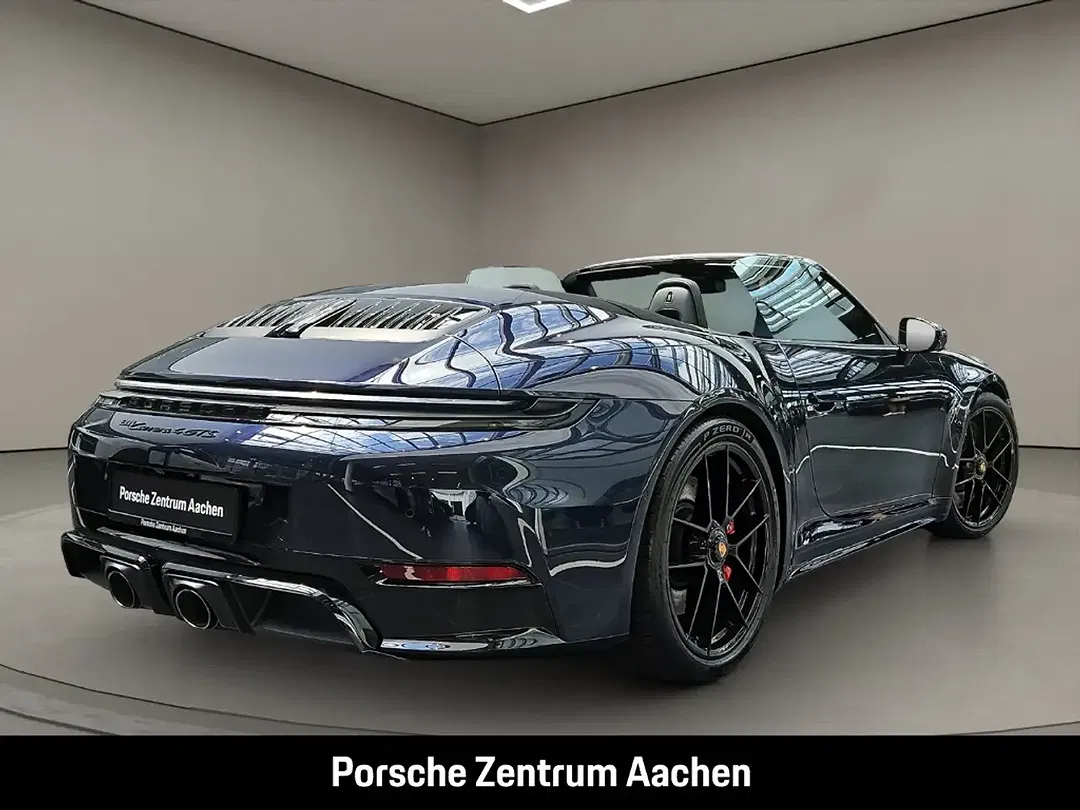 Porsche 992 - Thumbnail 6