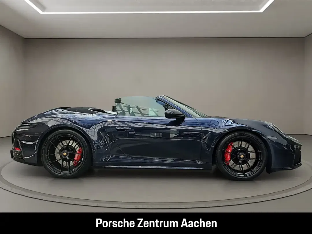 Porsche 992 - Thumbnail 7