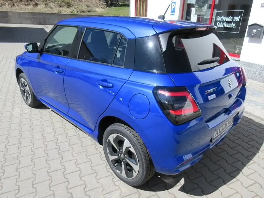 Suzuki Swift - Thumbnail 3