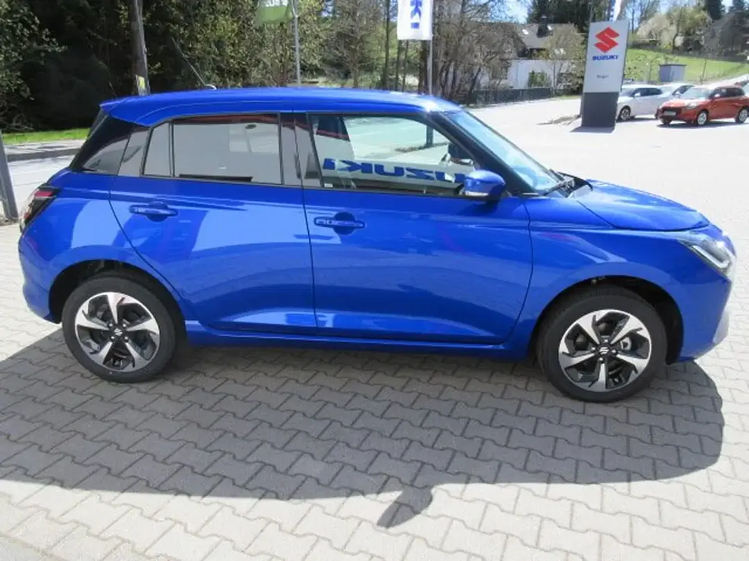 Suzuki Swift - Thumbnail 6
