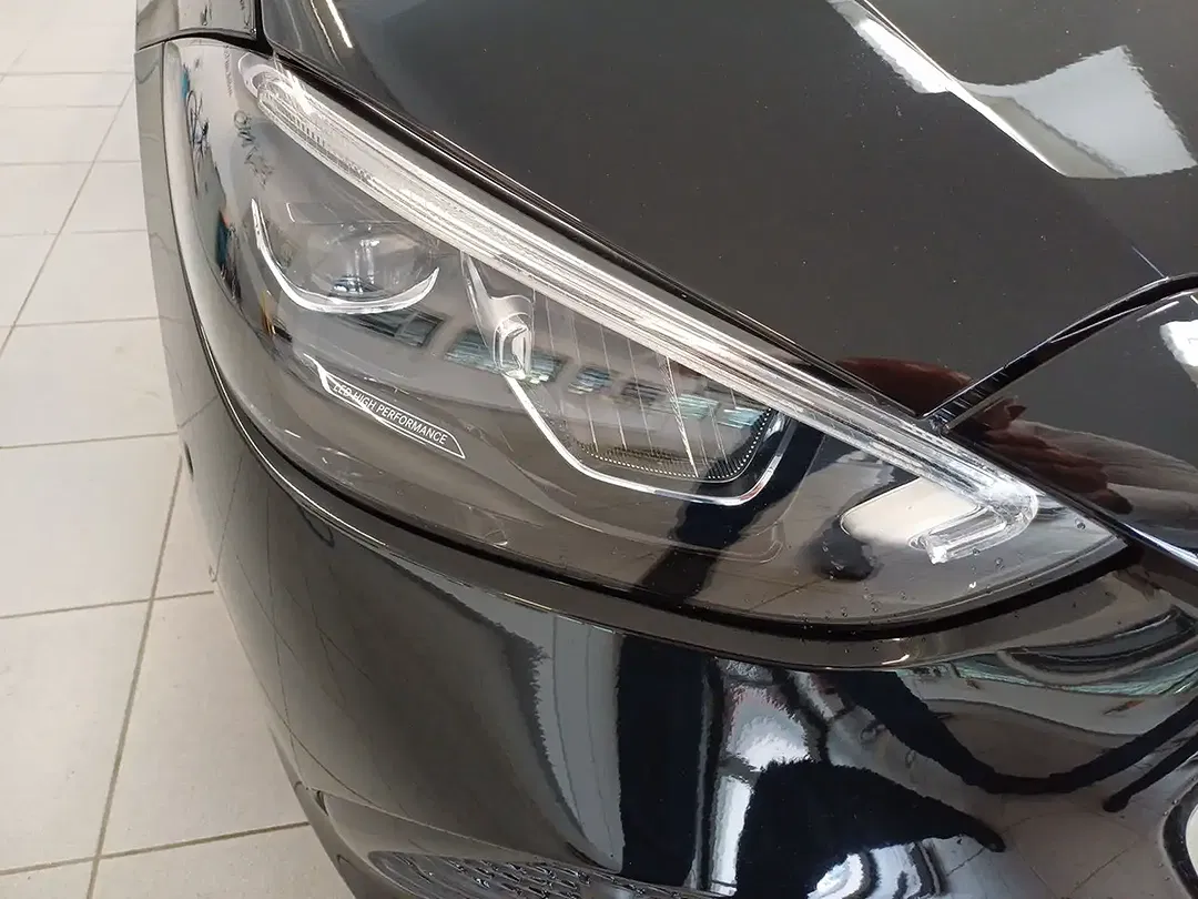 Mercedes-Benz C 200 - Thumbnail 9
