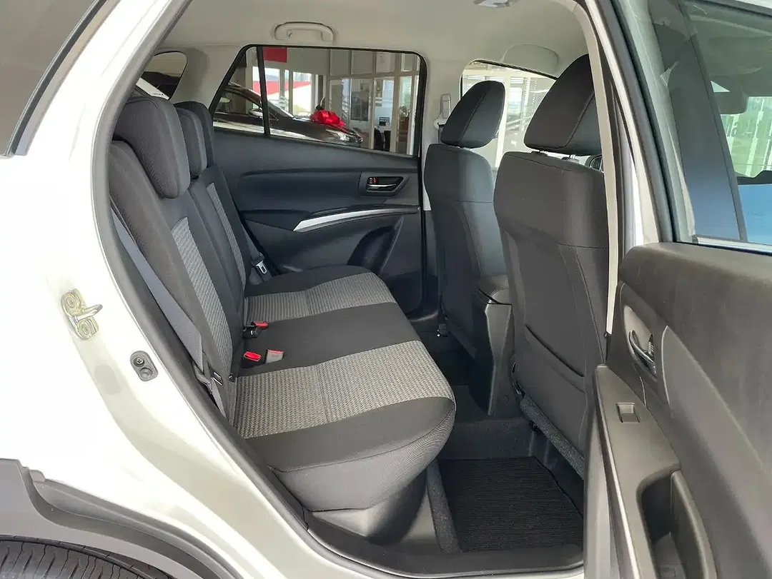 Suzuki S-Cross - Thumbnail 11