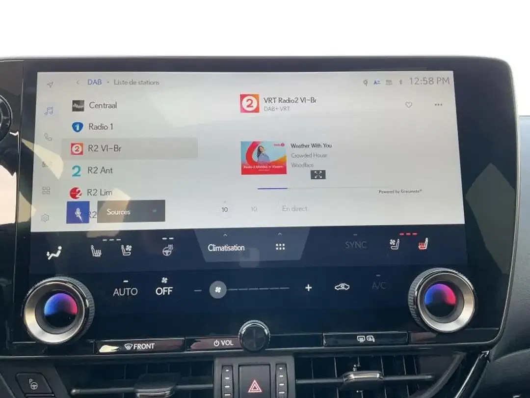 Lexus NX 450h+ - Thumbnail 11