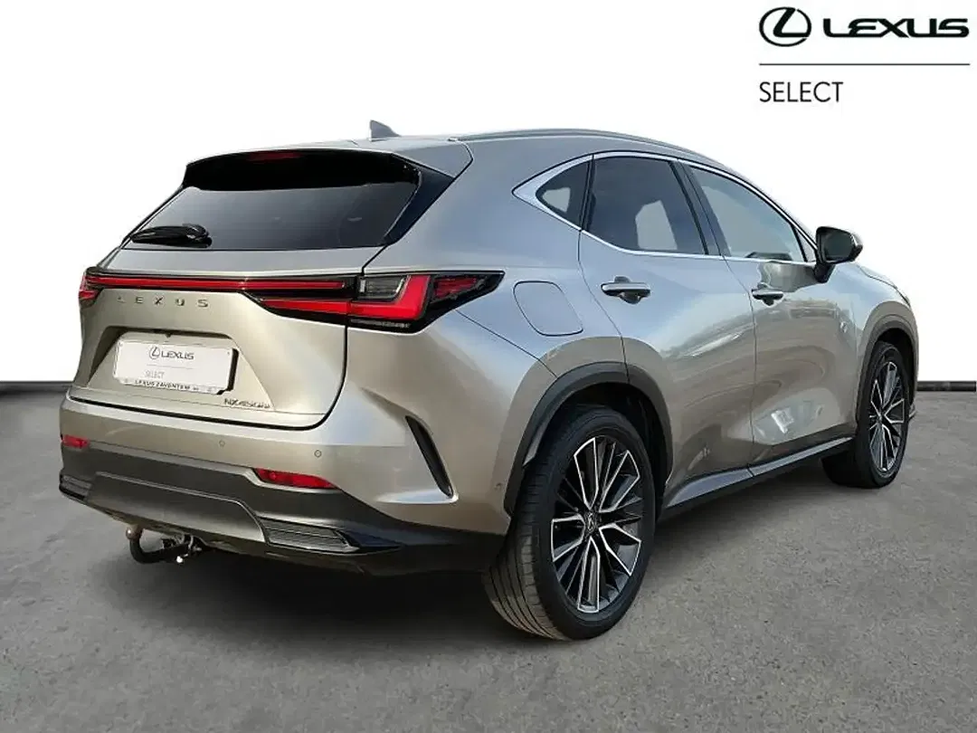 Lexus NX 450h+ - Thumbnail 15